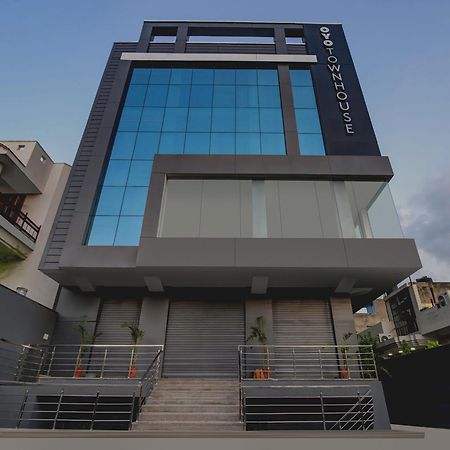 Townhouse 207 Hotel Downtown My Stay Jaipur Exteriör bild
