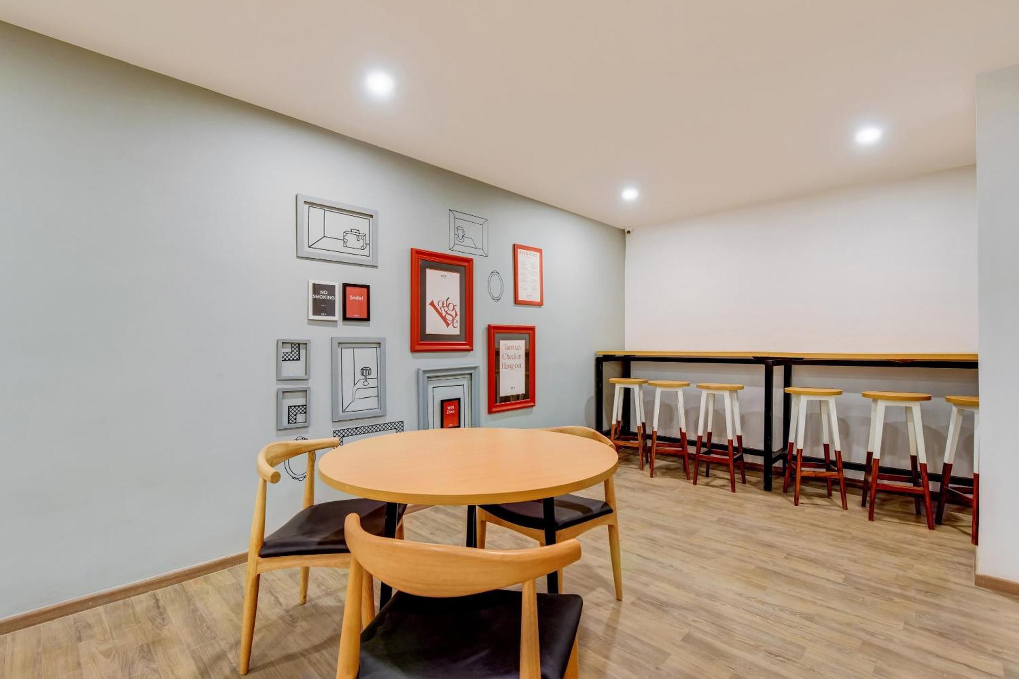 Townhouse 207 Hotel Downtown My Stay Jaipur Exteriör bild