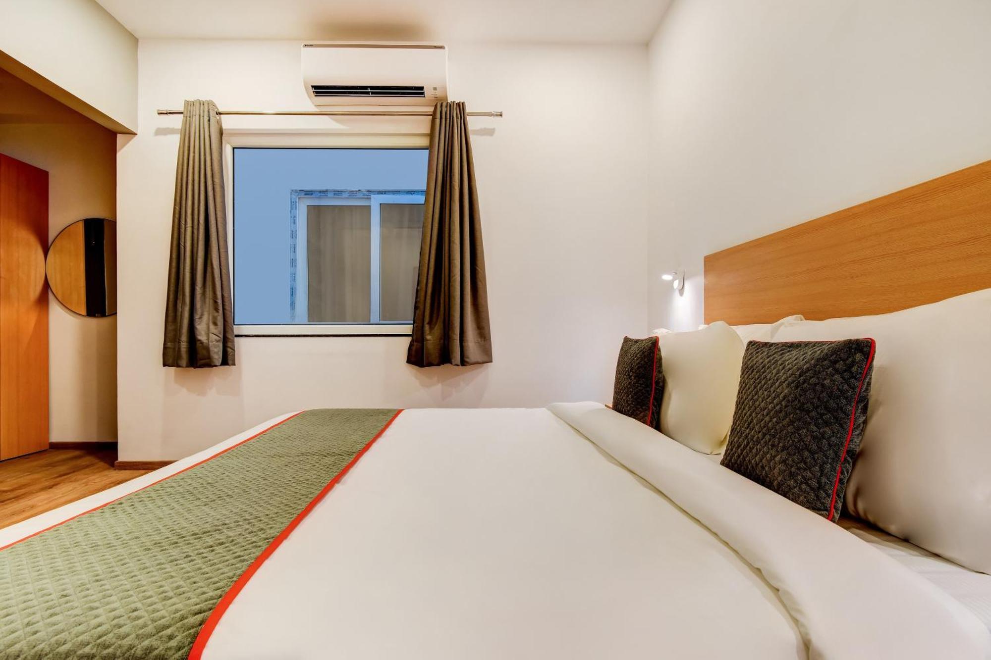 Townhouse 207 Hotel Downtown My Stay Jaipur Exteriör bild