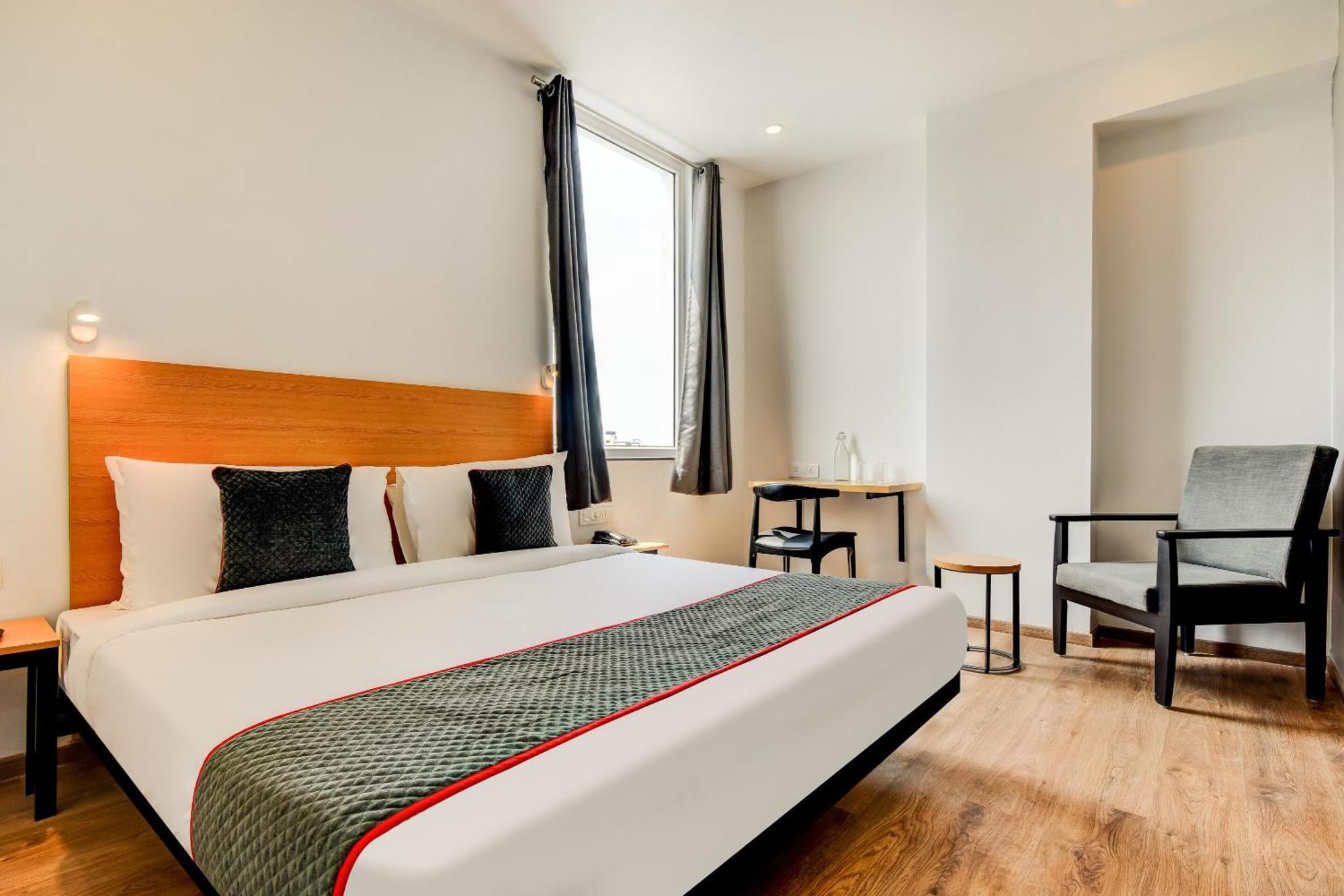 Townhouse 207 Hotel Downtown My Stay Jaipur Exteriör bild